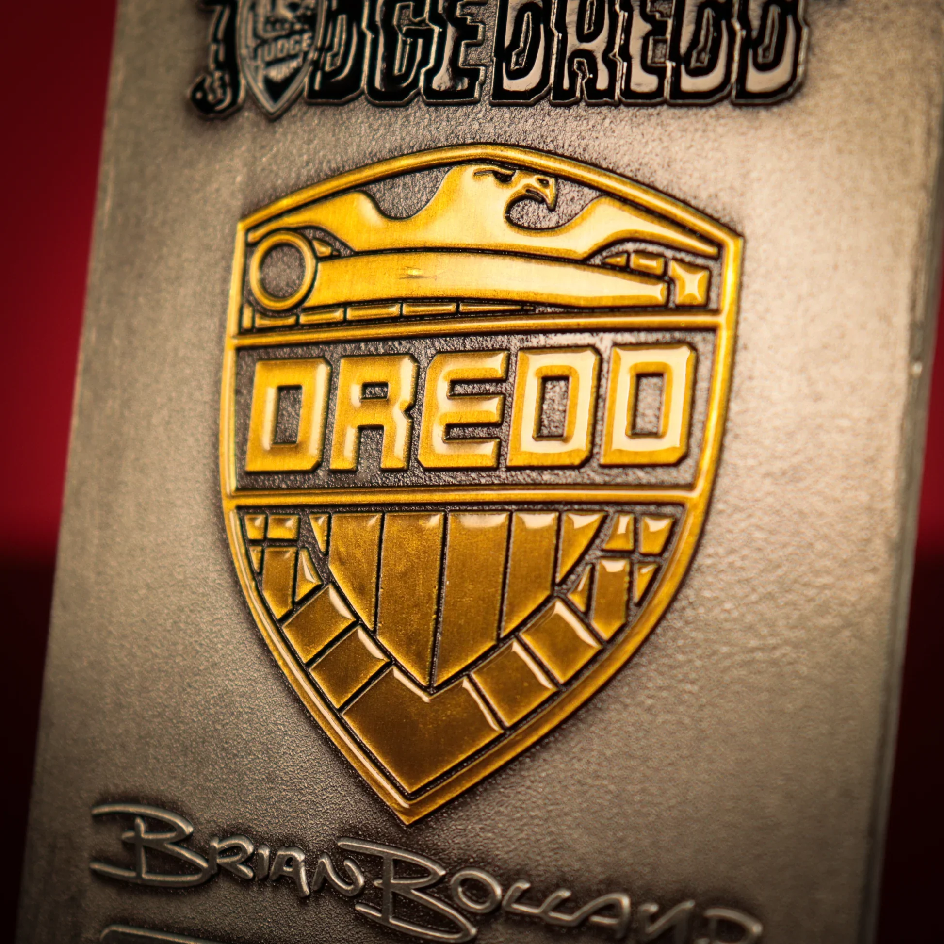 2000 AD Judge Dredd Comic Book Cover Ingot - Image 7