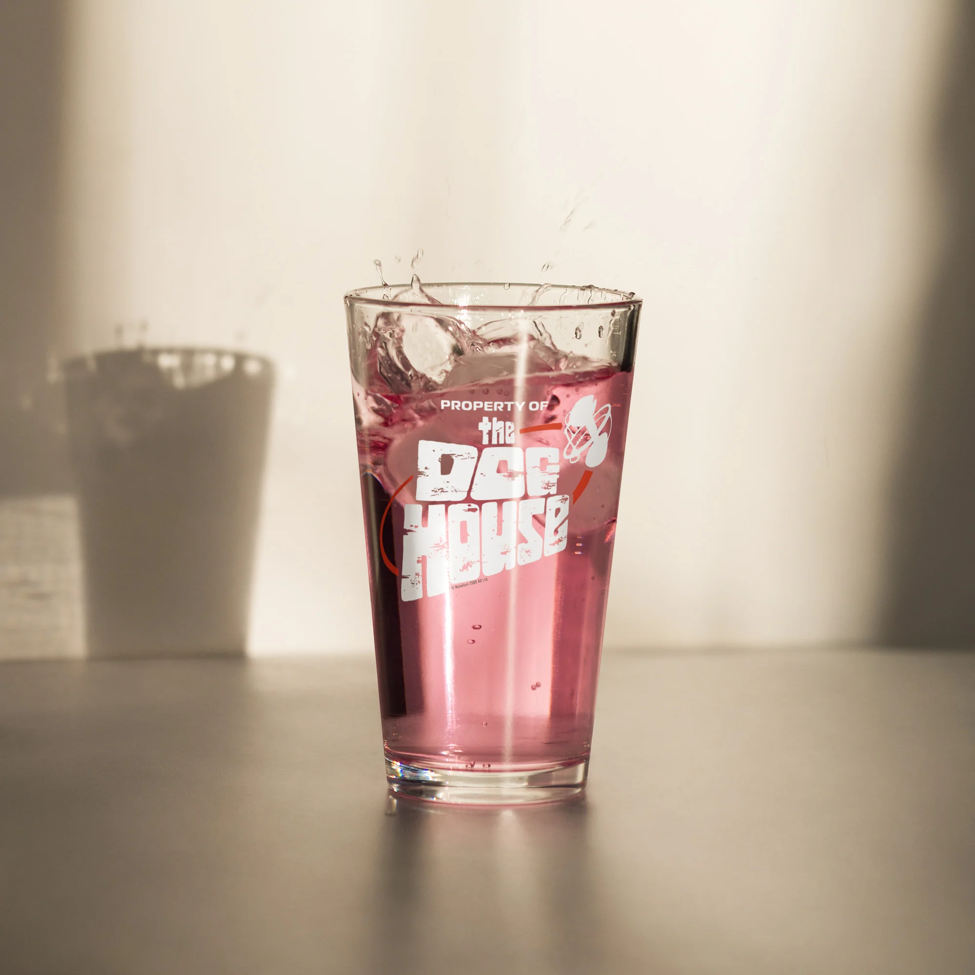 2000 AD Property of the Doghouse Pint Glass - Image 3